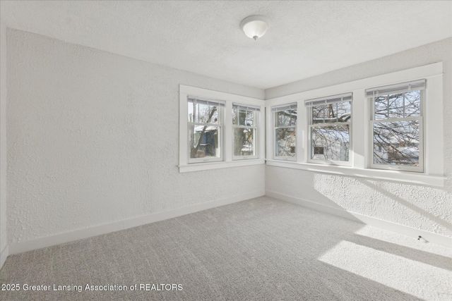 713 W Lapeer Street, Lansing, MI 48915