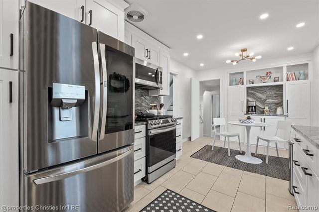 956 Northlawn Boulevard, Birmingham, MI 48009