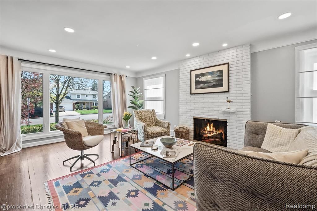 956 Northlawn Boulevard, Birmingham, MI 48009