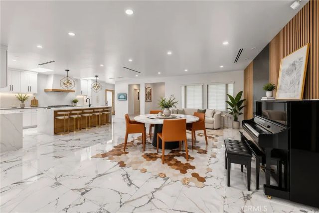 2147 E Woodlyn, Pasadena, CA 91104