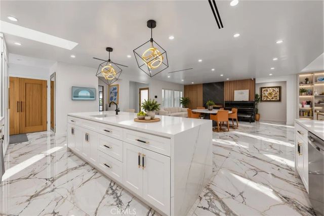 2147 E Woodlyn, Pasadena, CA 91104