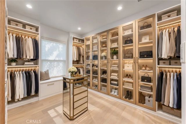 2147 E Woodlyn, Pasadena, CA 91104