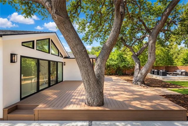 2147 E Woodlyn, Pasadena, CA 91104