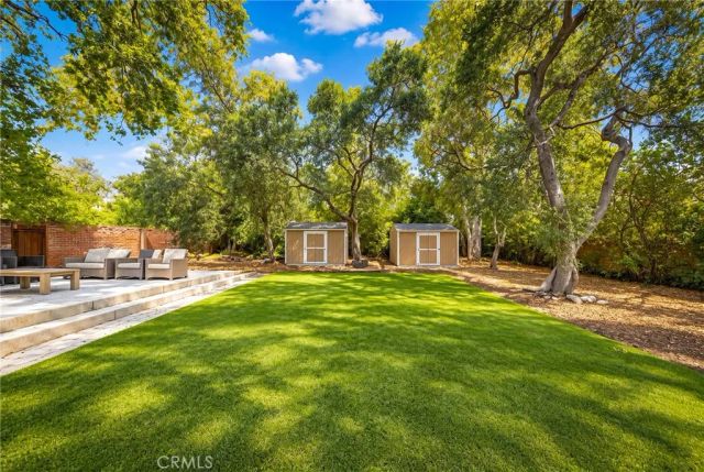 2147 E Woodlyn, Pasadena, CA 91104