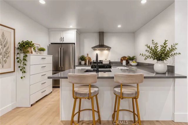 2147 E Woodlyn, Pasadena, CA 91104