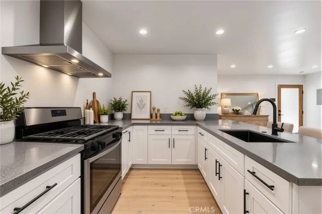 2147 E Woodlyn, Pasadena, CA 91104