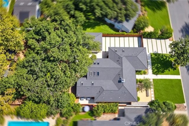 2147 E Woodlyn, Pasadena, CA 91104