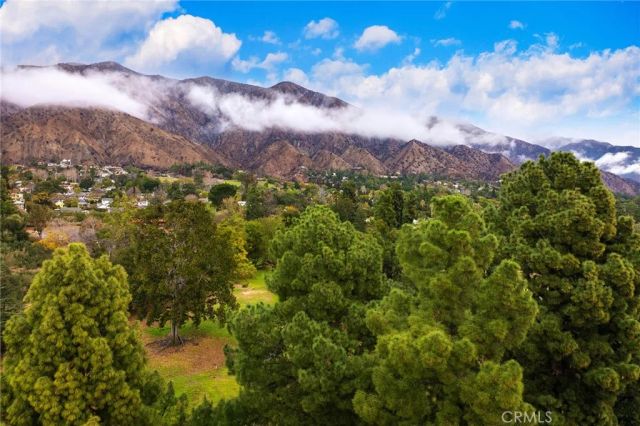 2147 E Woodlyn, Pasadena, CA 91104