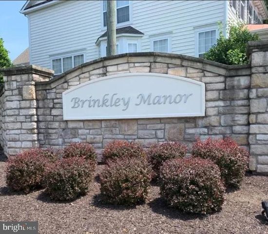 322 E WAINSCOT DR, New Market, MD 21774