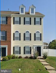 322 E WAINSCOT DR, New Market, MD 21774