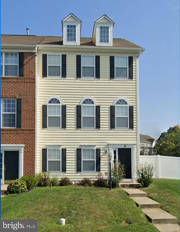 322 E WAINSCOT DR, New Market, MD 21774