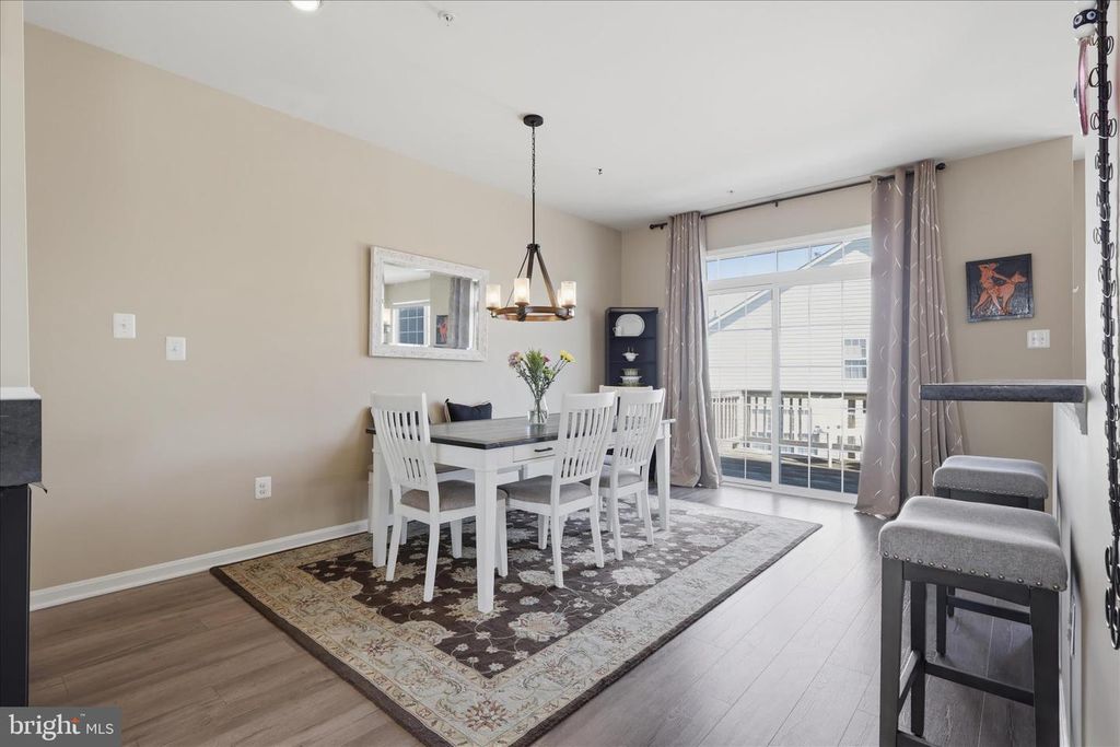 Image 14 of property listing at 322 E WAINSCOT DR, New Market, MD 21774