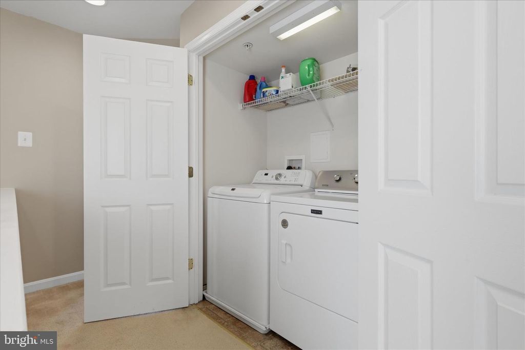 Image 30 of property listing at 322 E WAINSCOT DR, New Market, MD 21774