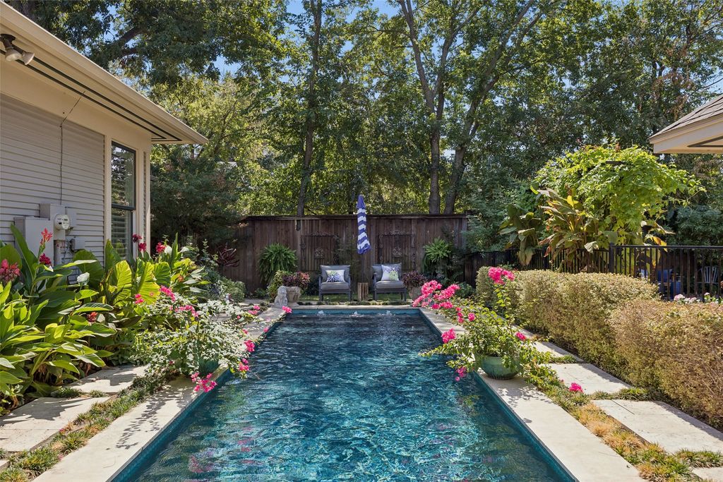 335 S Windomere Avenue, Dallas, TX 75208 — photo 2