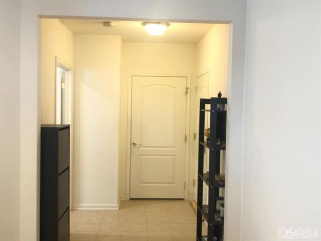 2121 Edward Stec Boulevard, Edison, NJ 08837