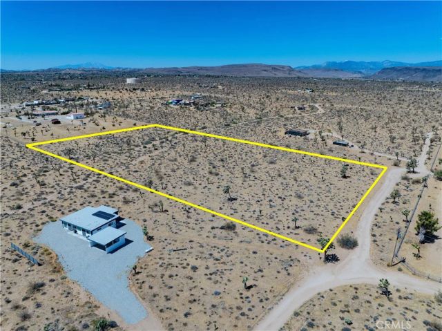 57877 La Crescenta, Yucca Valley, CA 92284