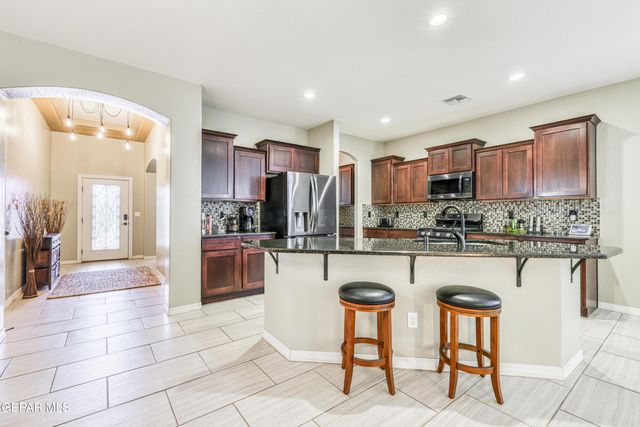 6405 Villaggio Drive, El Paso, TX 79932