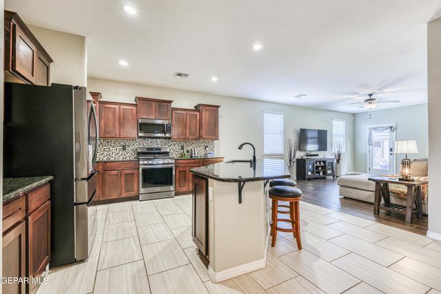 6405 Villaggio Drive, El Paso, TX 79932