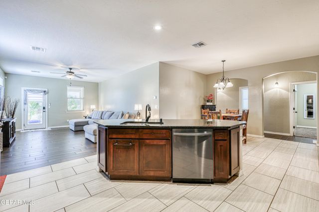 6405 Villaggio Drive, El Paso, TX 79932