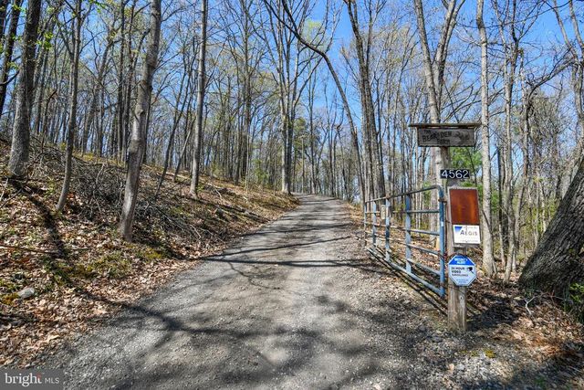 4562 QUAIL RUN DR, Marshall, VA 20115