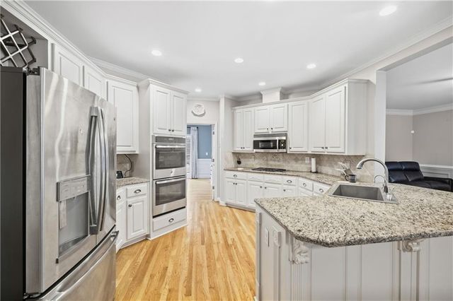 810 Millvale Place, Lawrenceville, GA 30044