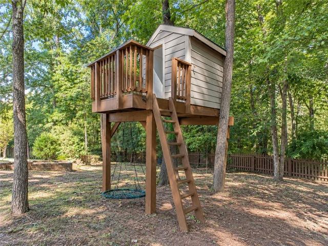810 Millvale Place, Lawrenceville, GA 30044