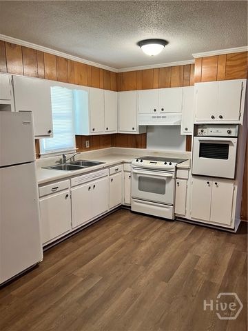 2252 S Milledge Avenue, Athens, GA 30605