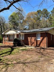 2252 S Milledge Avenue, Athens, GA 30605