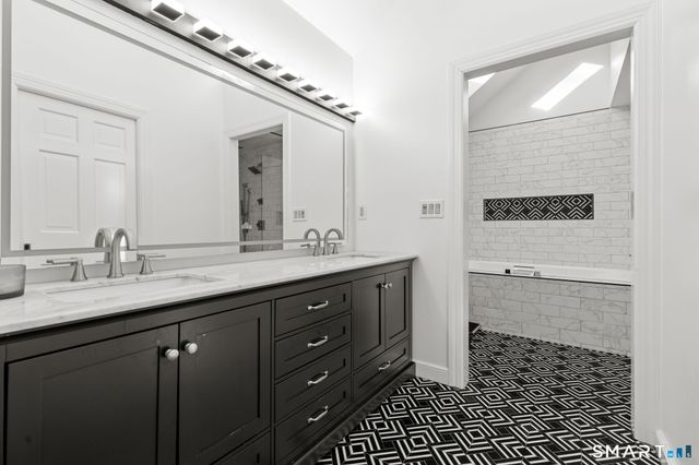 9 Lazy Brook Road, Shelton, CT 06484