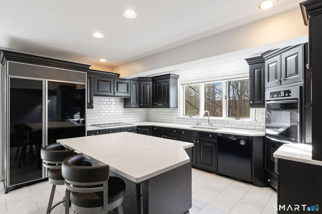 9 Lazy Brook Road, Shelton, CT 06484