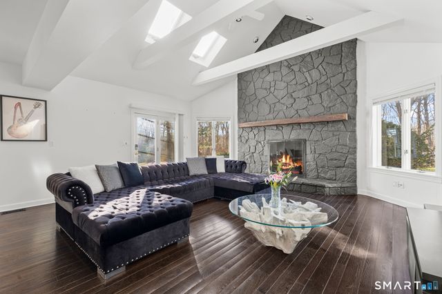 9 Lazy Brook Road, Shelton, CT 06484