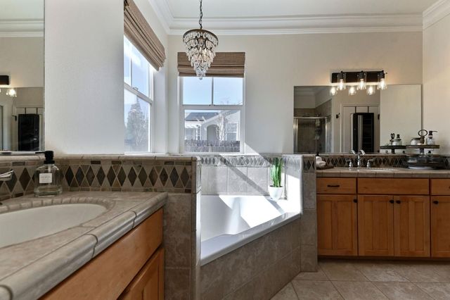 105 Fieldstone Dr, Murphys, CA 95247