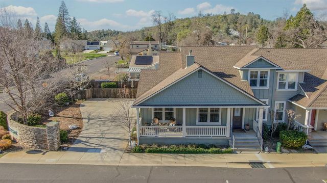 105 Fieldstone Dr, Murphys, CA 95247