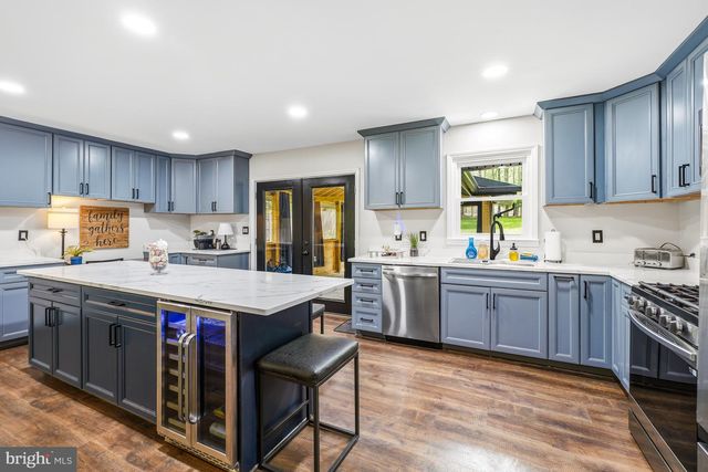 12021 PARKRIVER DR, Manassas, VA 20112