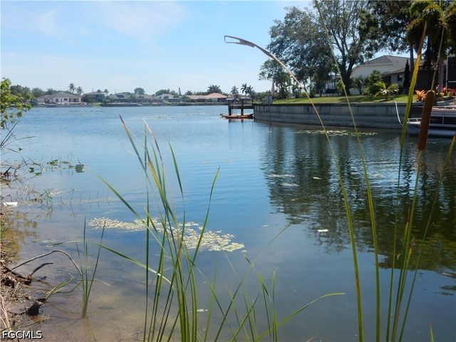 502 SE 5th AVE, Cape Coral, FL 33990