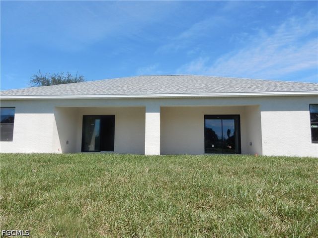 502 SE 5th AVE, Cape Coral, FL 33990