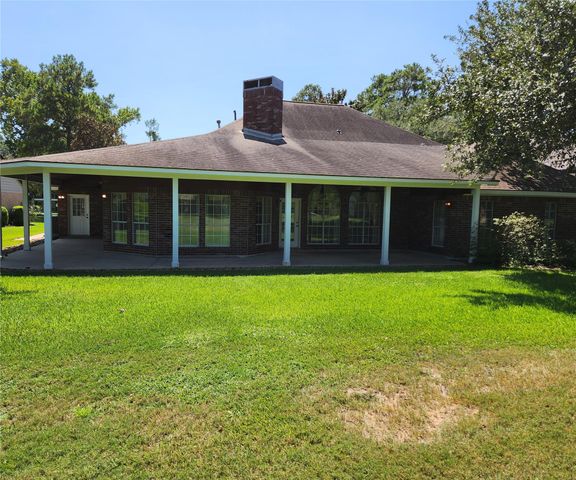 104 April Wind Drive S, Conroe, TX 77356