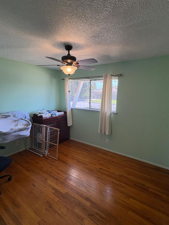 Image 15 of property listing at 2106 5th Street, Sanger, CA 93657