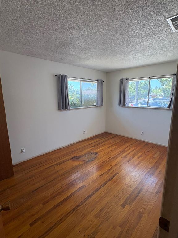 Image 17 of property listing at 2106 5th Street, Sanger, CA 93657