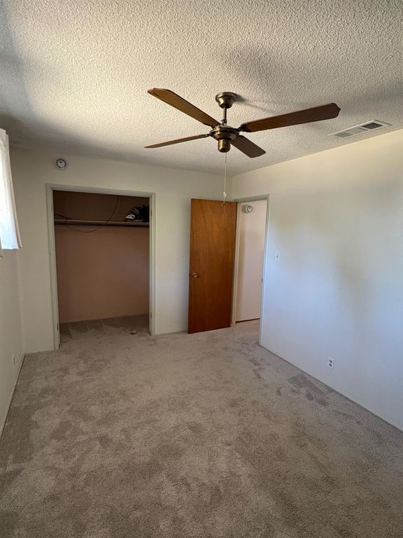 Image 19 of property listing at 2106 5th Street, Sanger, CA 93657