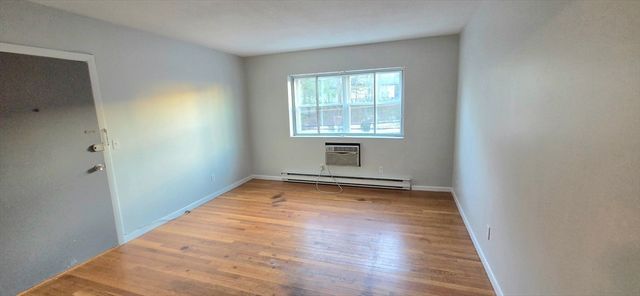 5 Waldemar Ave 1, Boston, MA 02128