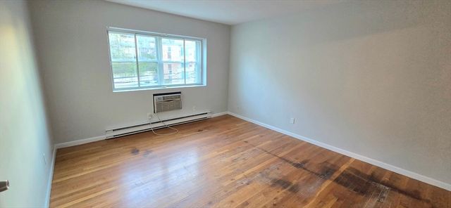5 Waldemar Ave 1, Boston, MA 02128