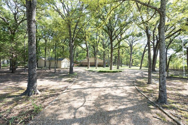 703 Private Road 3141, Greenville, TX 75402