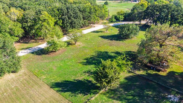 703 Private Road 3141, Greenville, TX 75402