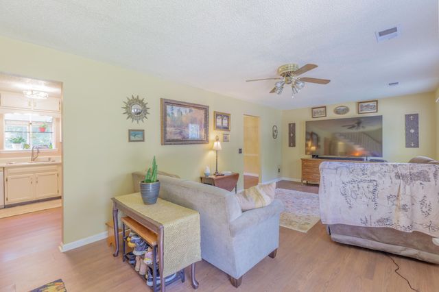 9328 Branford Drive, Soddy Daisy, TN 37379