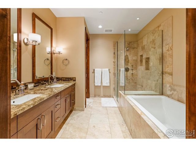 1077 Canyon Blvd 304, Boulder, CO 80302