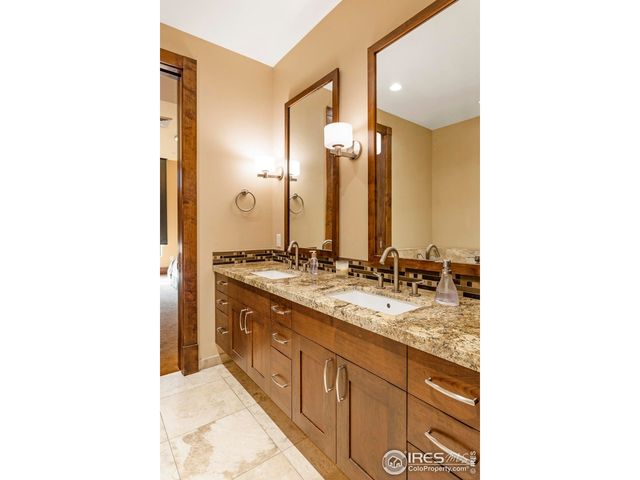 1077 Canyon Blvd 304, Boulder, CO 80302