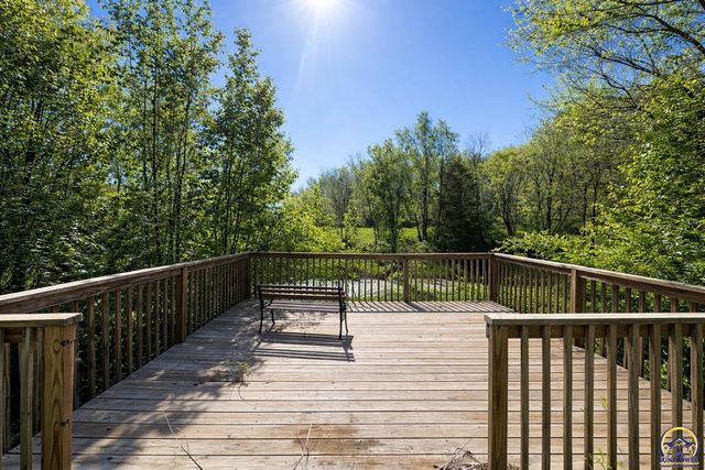 10020 SW Kingston RD, Wakarusa, KS 66546
