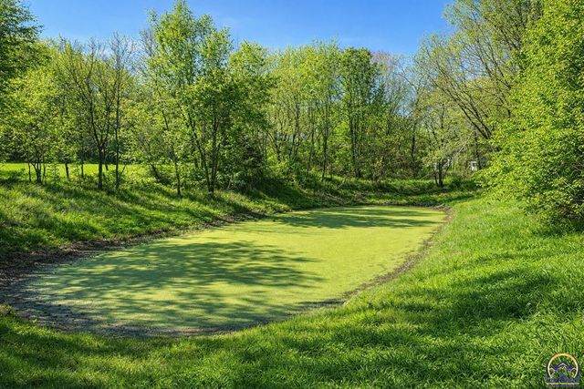 10020 SW Kingston RD, Wakarusa, KS 66546