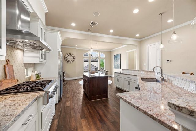 1006 Old Oyster Trail, Sugar Land, TX 77478